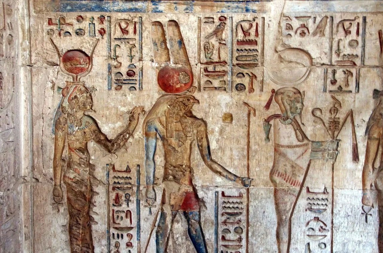 Légende d&rsquo;Osiris : Dieu de la Vie Après la Mort